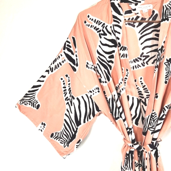 Baja Kaftan in Zebra muted Clay, India Collection by Emerson Fry XS/S - Picture 9 of 17